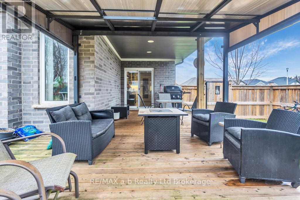 241 WILSON AVENUE - 7