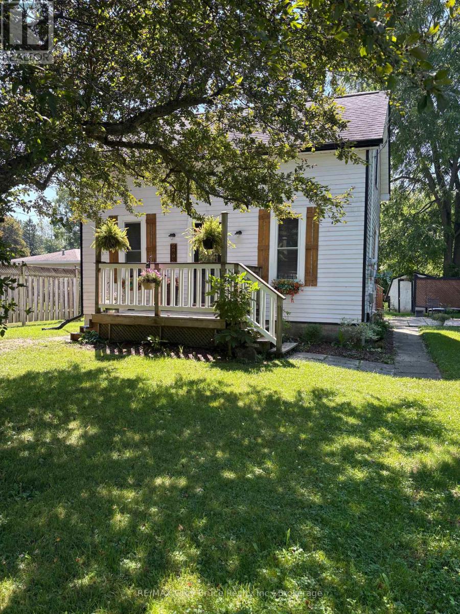 283 MARGARET STREET - 32