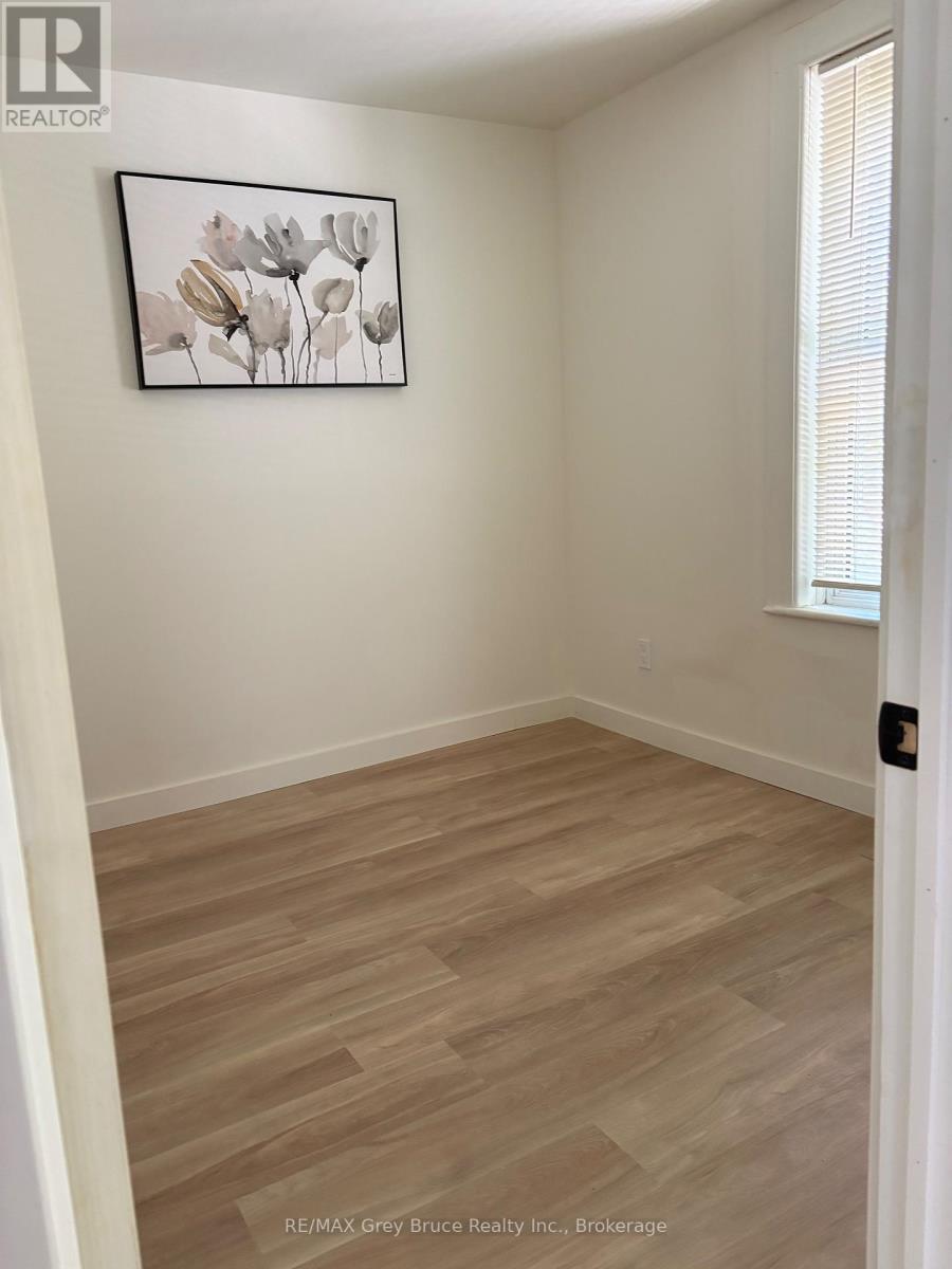283 MARGARET STREET - 36