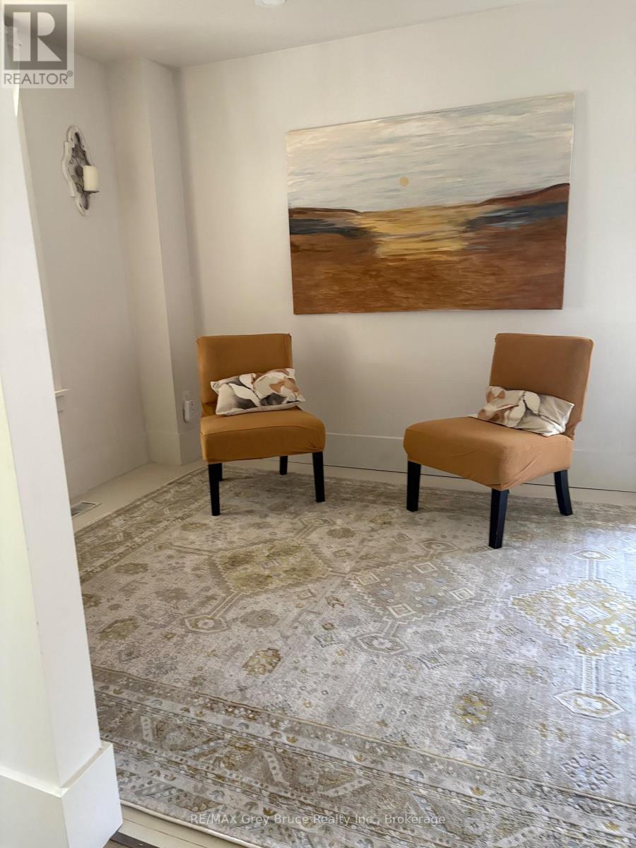 283 MARGARET STREET - 35