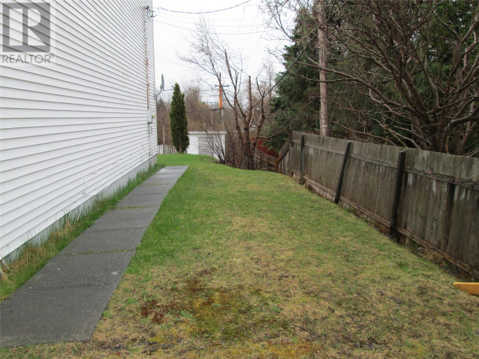 2 O'Neil Avenue - 4