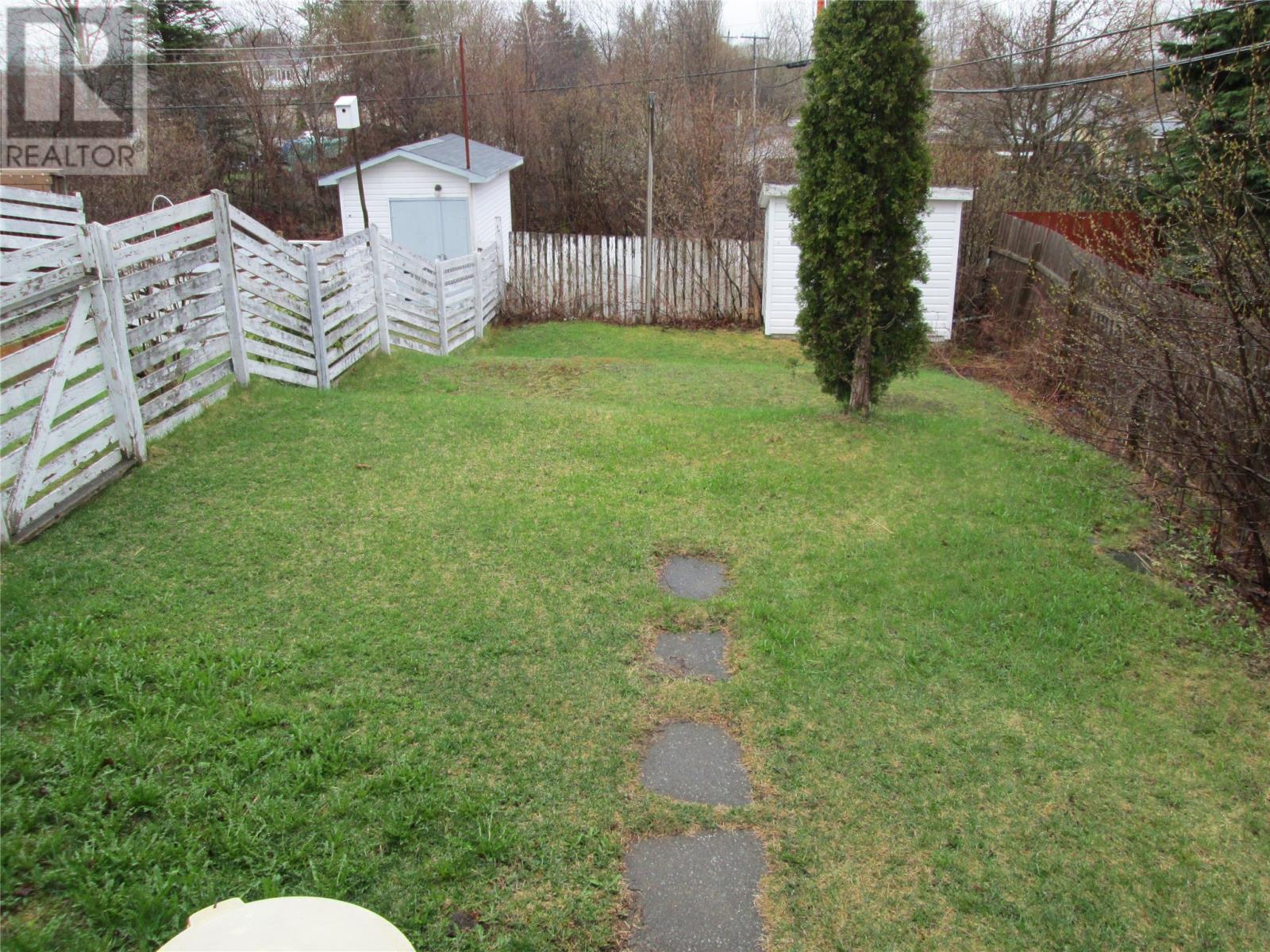 2 O'Neil Avenue - 5