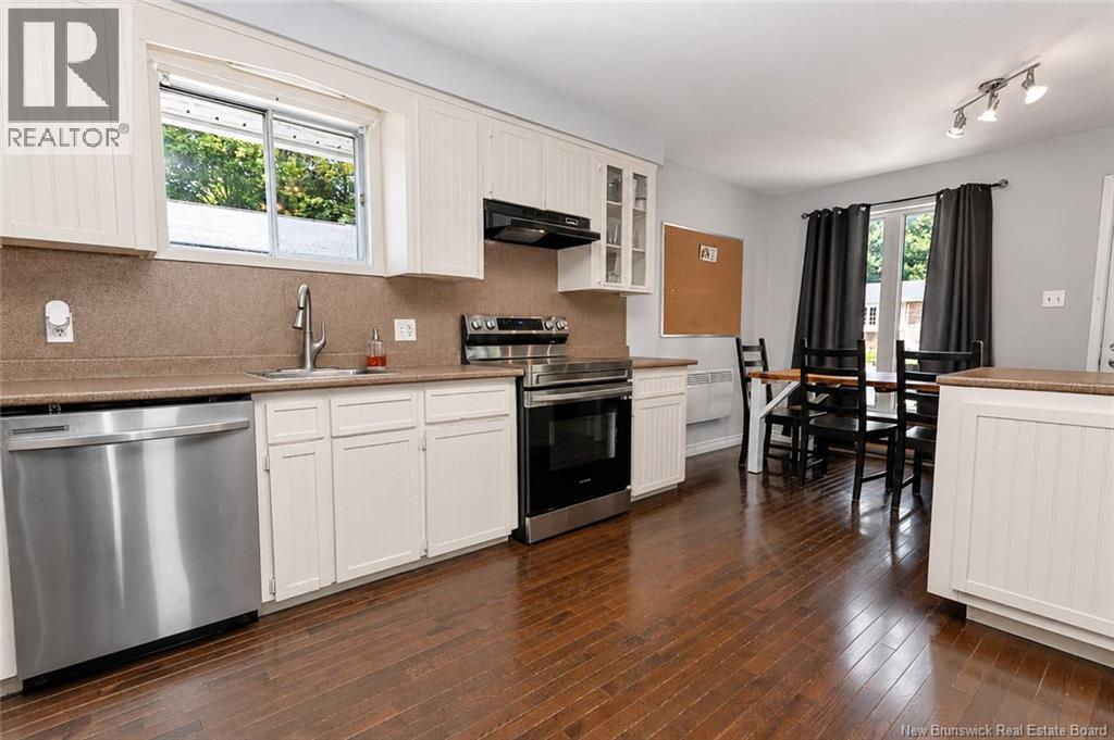 320 Sewell Street - Image 11