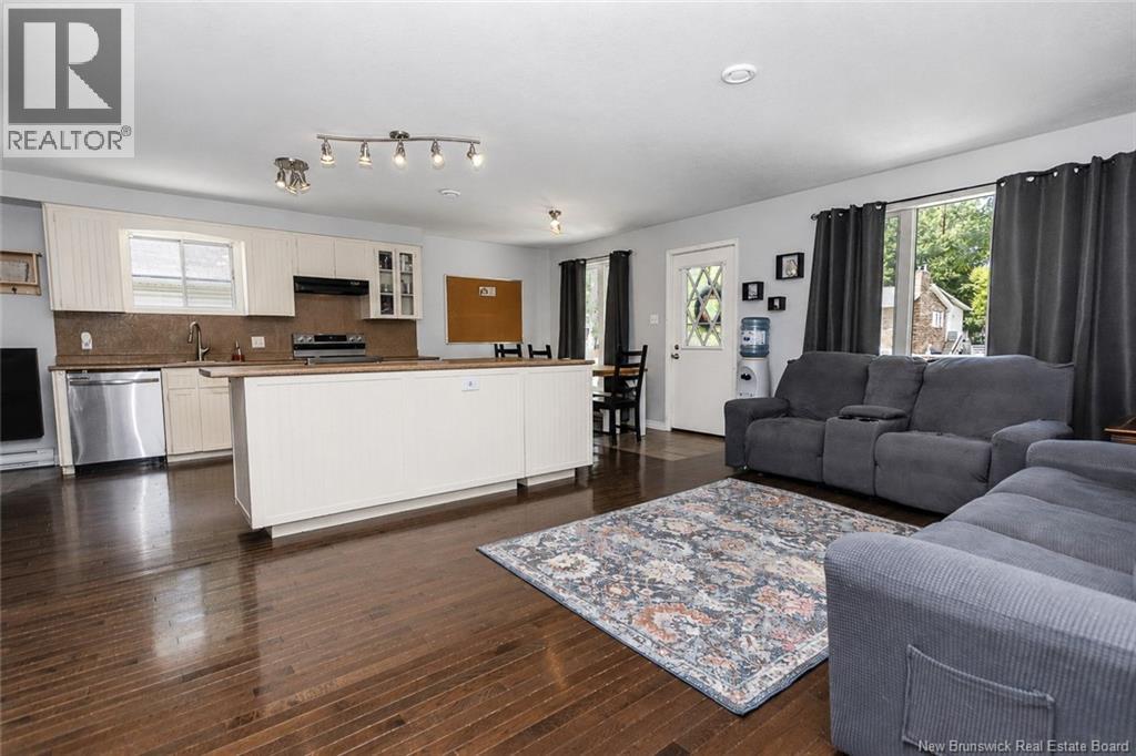 320 Sewell Street - Image 14