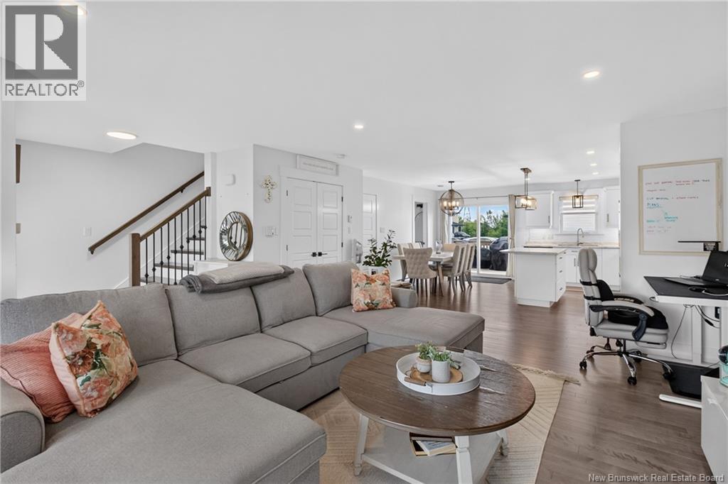 218 Falcon Drive - 10