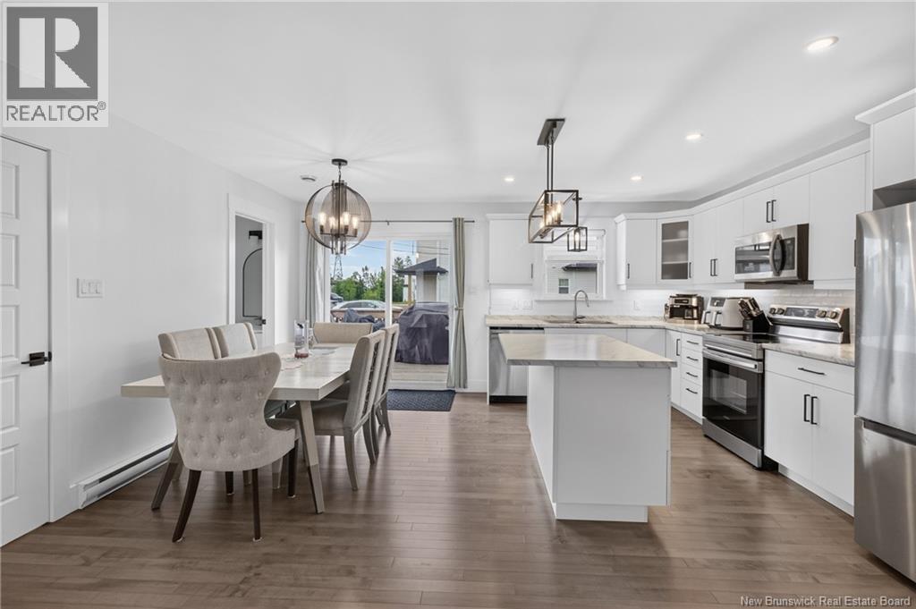 218 Falcon Drive - 11