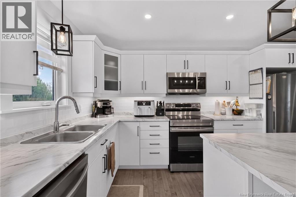 218 Falcon Drive - 16