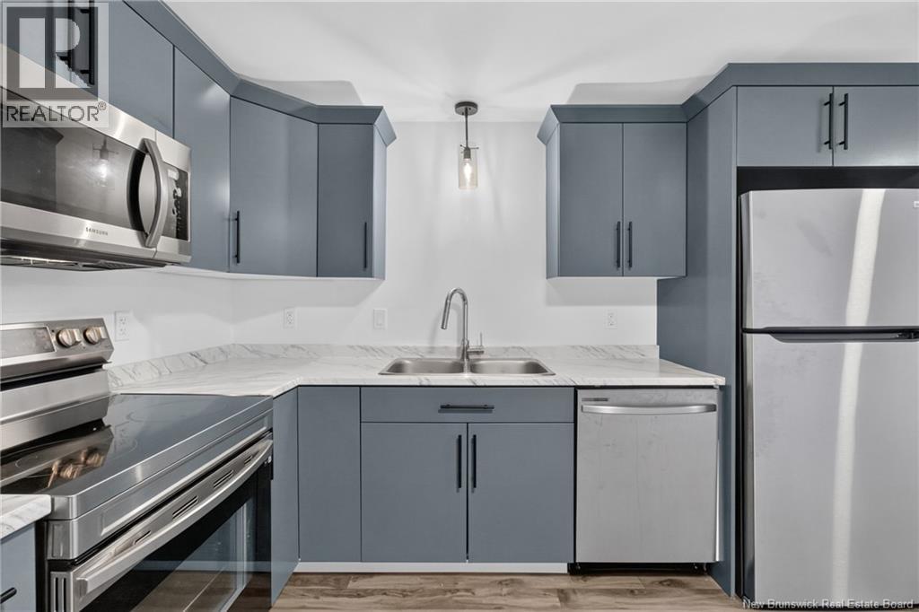 218 Falcon Drive - 36