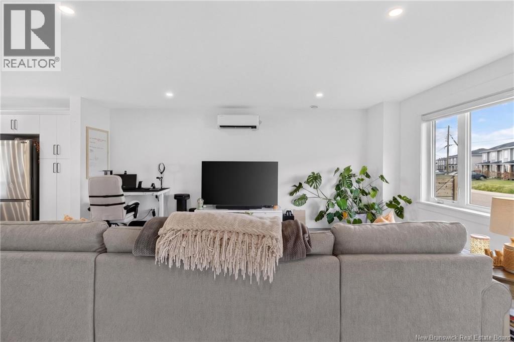 218 Falcon Drive - 8