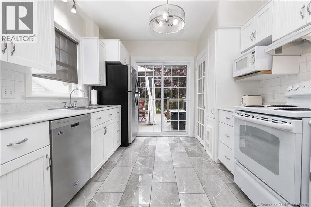 782 York Street - Image 11