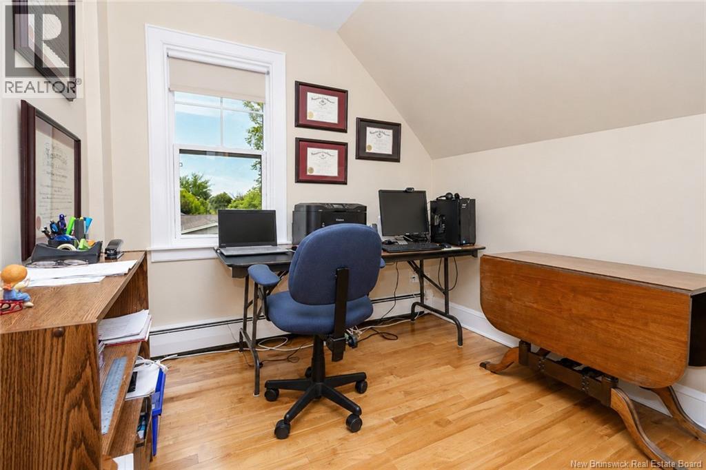 782 York Street - Image 23