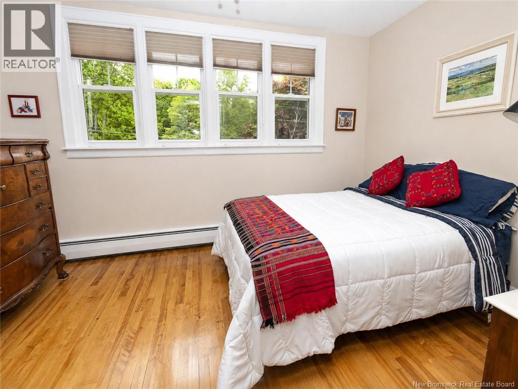 782 York Street - Image 25