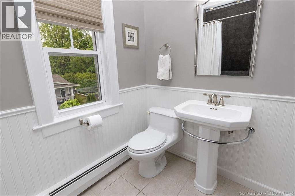 782 York Street - Image 27