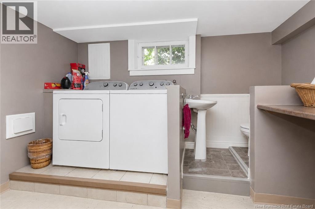 782 York Street - Image 32