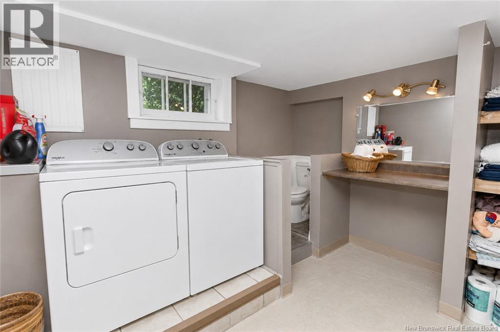 782 York Street - Image 33
