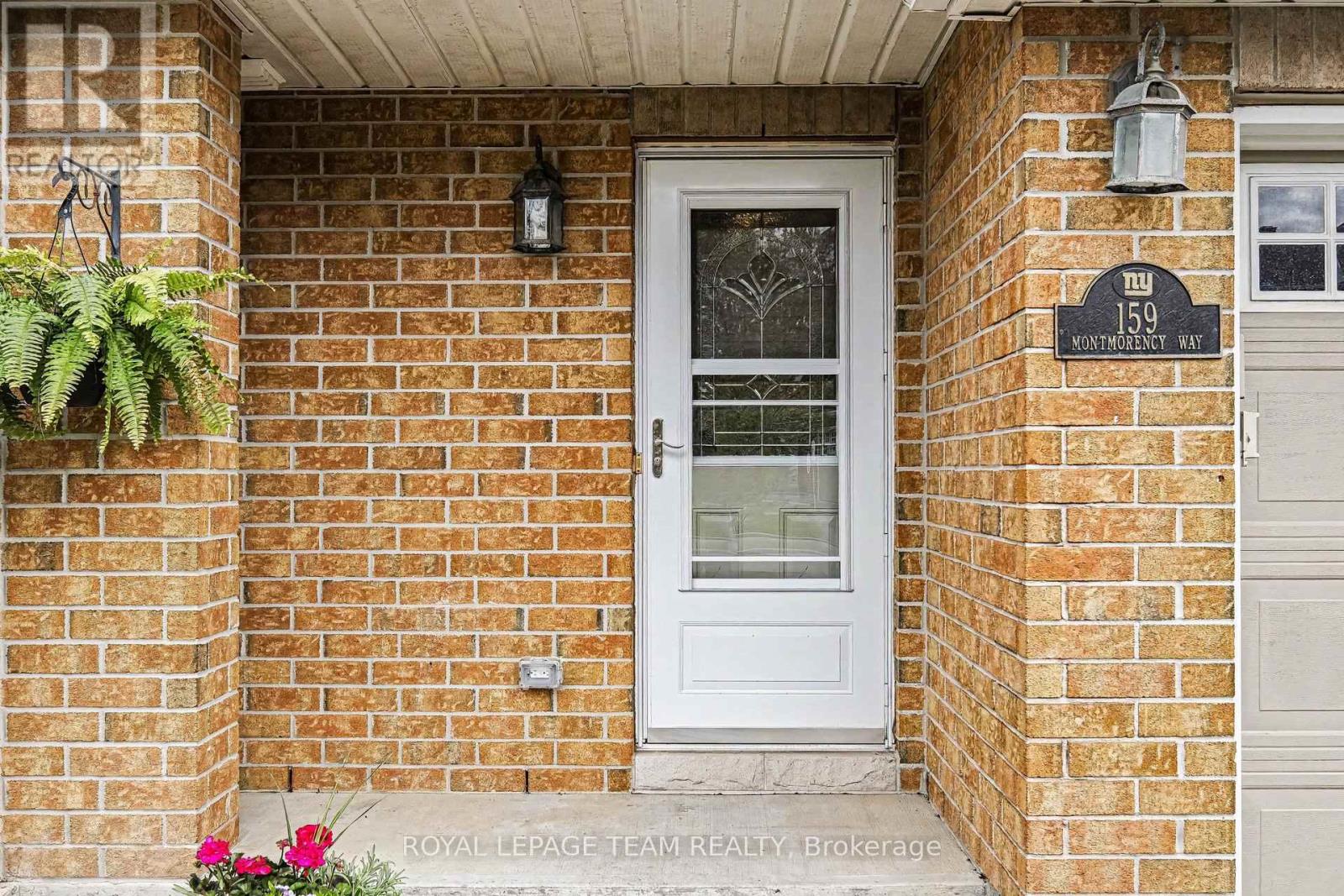 159 MONTMORENCY WAY - 2