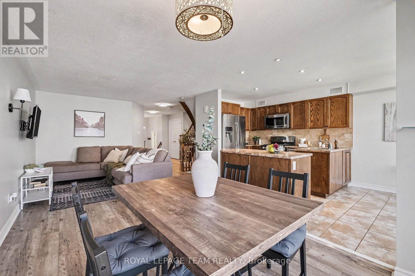 159 MONTMORENCY WAY - 5