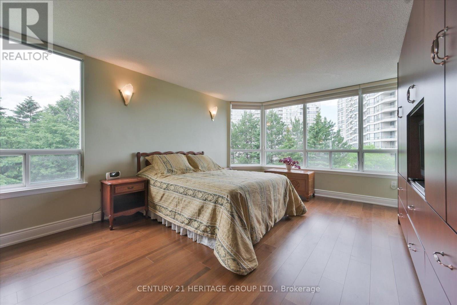 #410 7250 YONGE STREET - 17