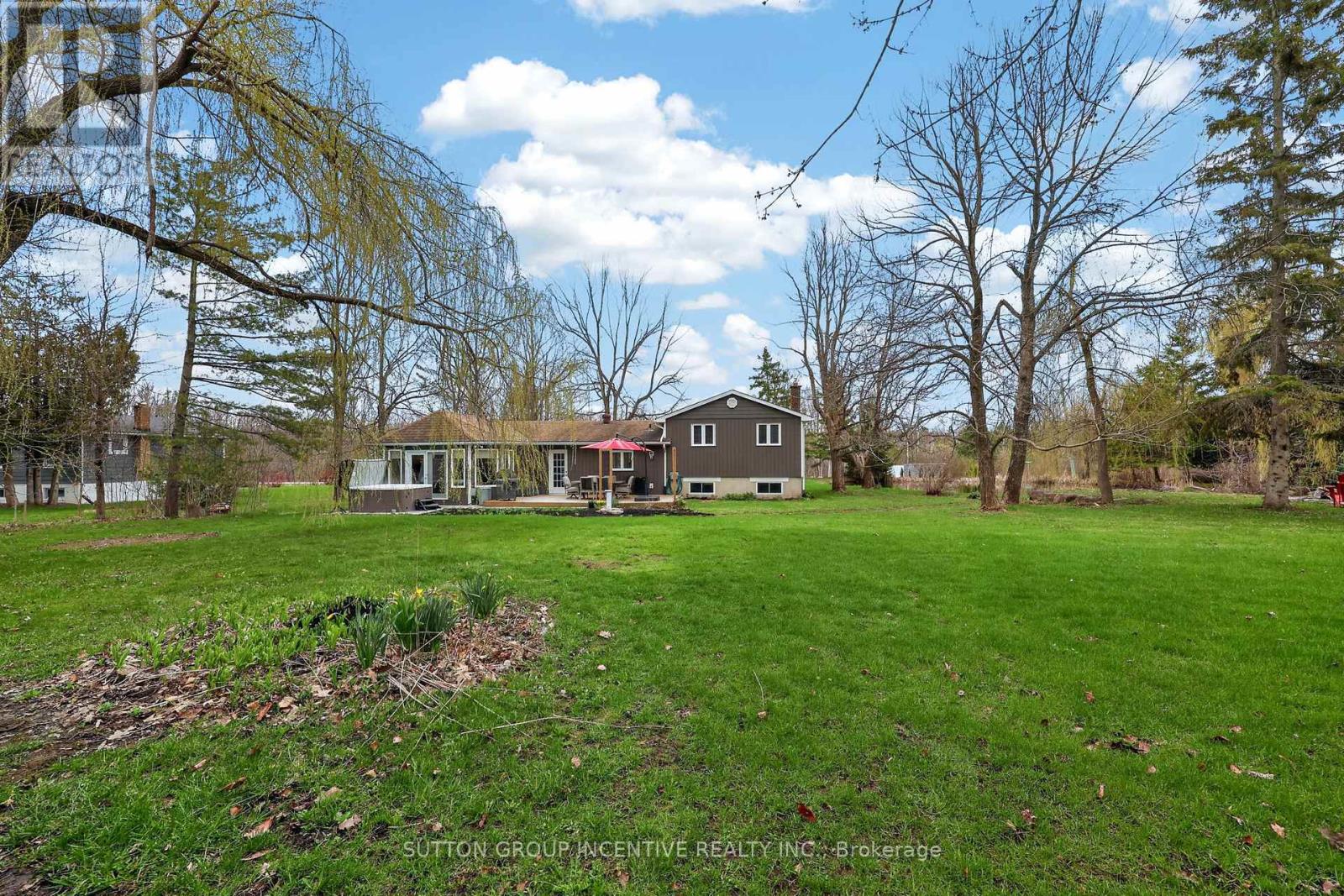 10 SPRINGHOME ROAD - 40