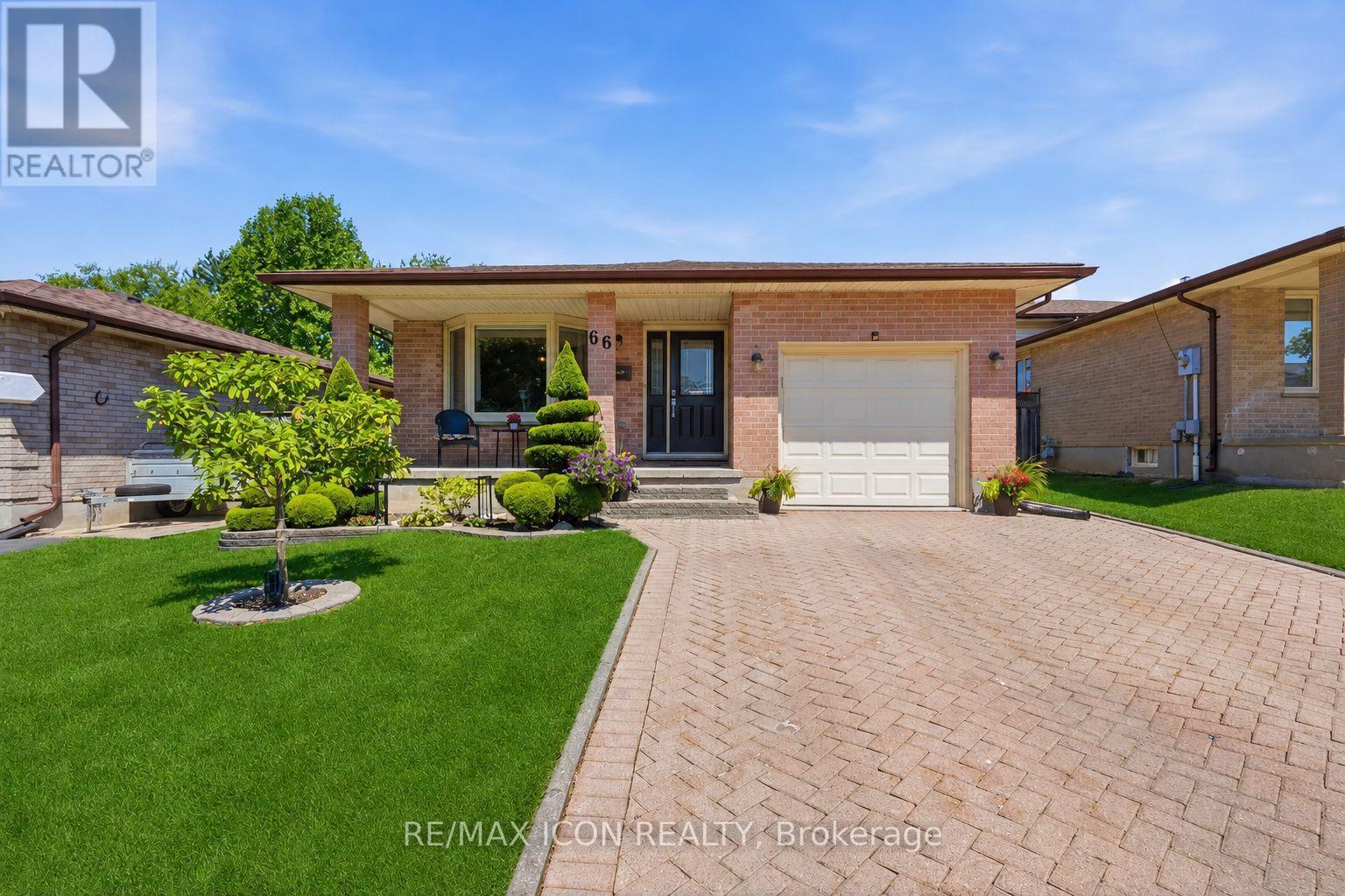 66 ASHLEY CRESCENT - 1