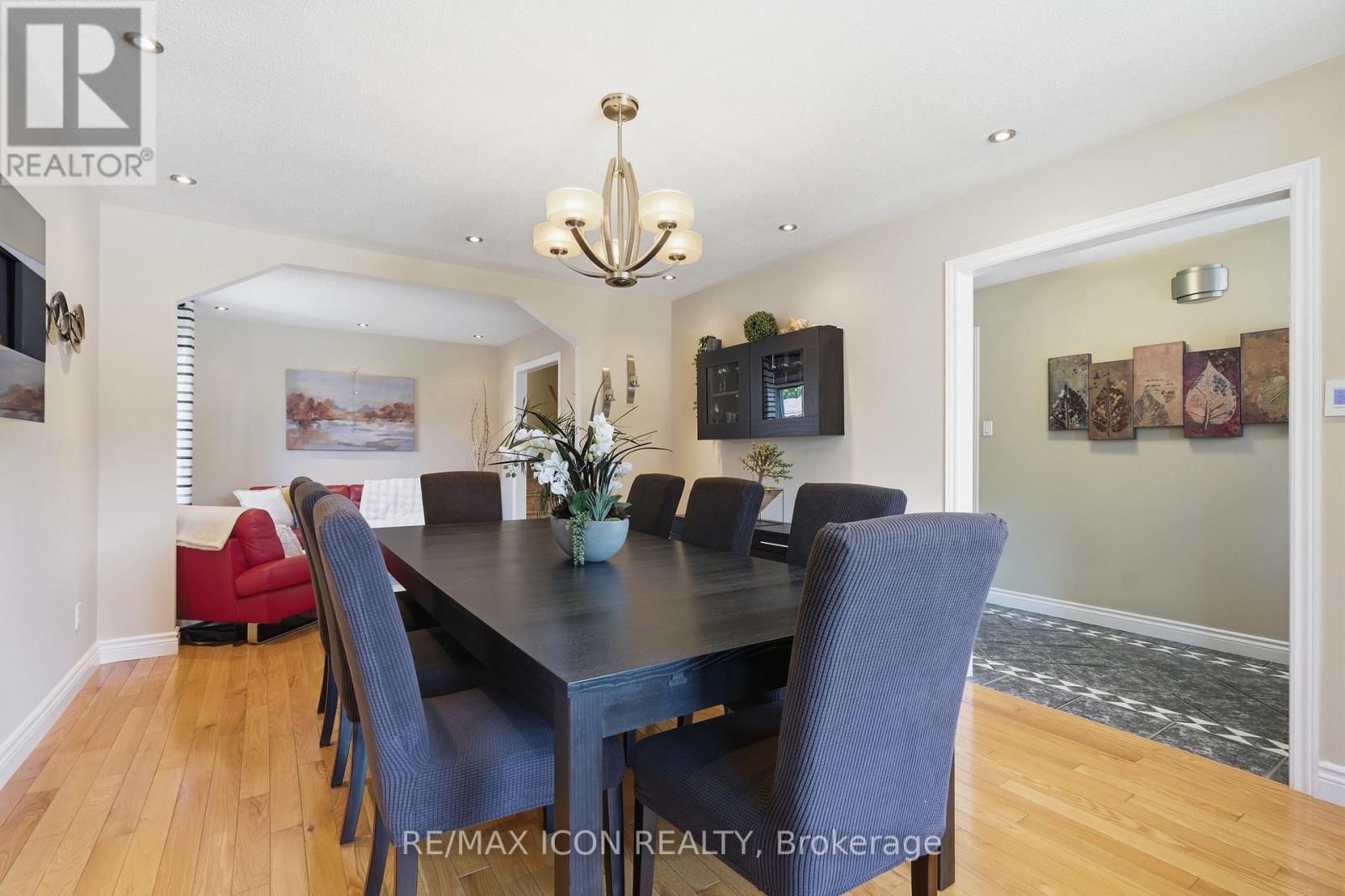66 ASHLEY CRESCENT - 10