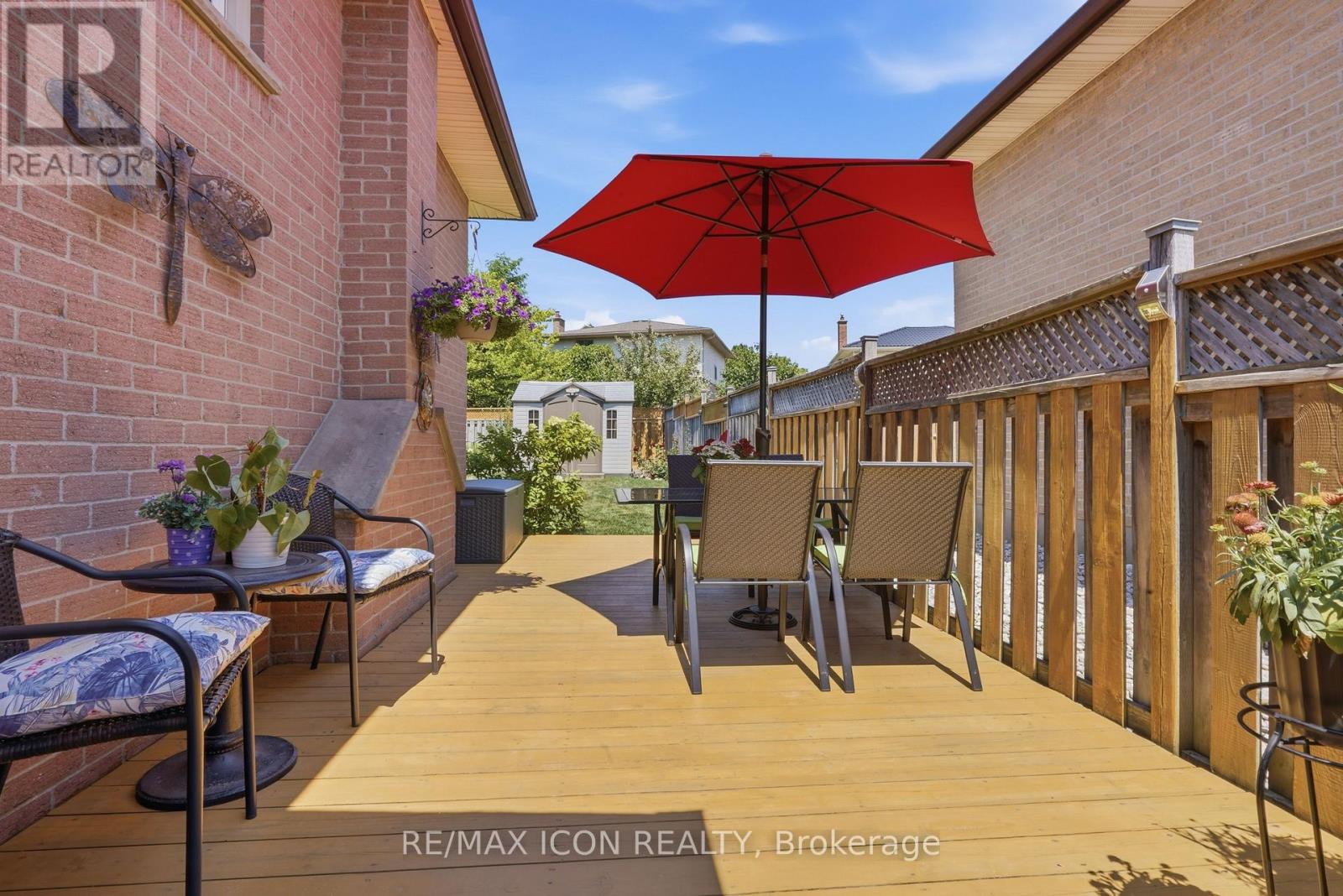 66 ASHLEY CRESCENT - 40
