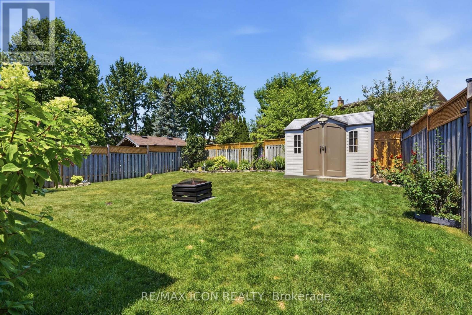 66 ASHLEY CRESCENT - 44