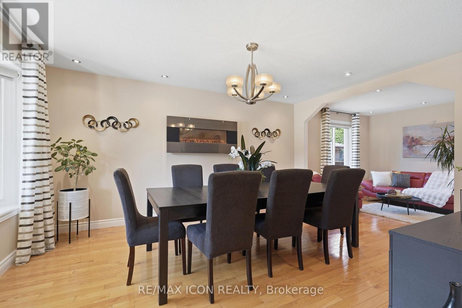 66 ASHLEY CRESCENT - 8