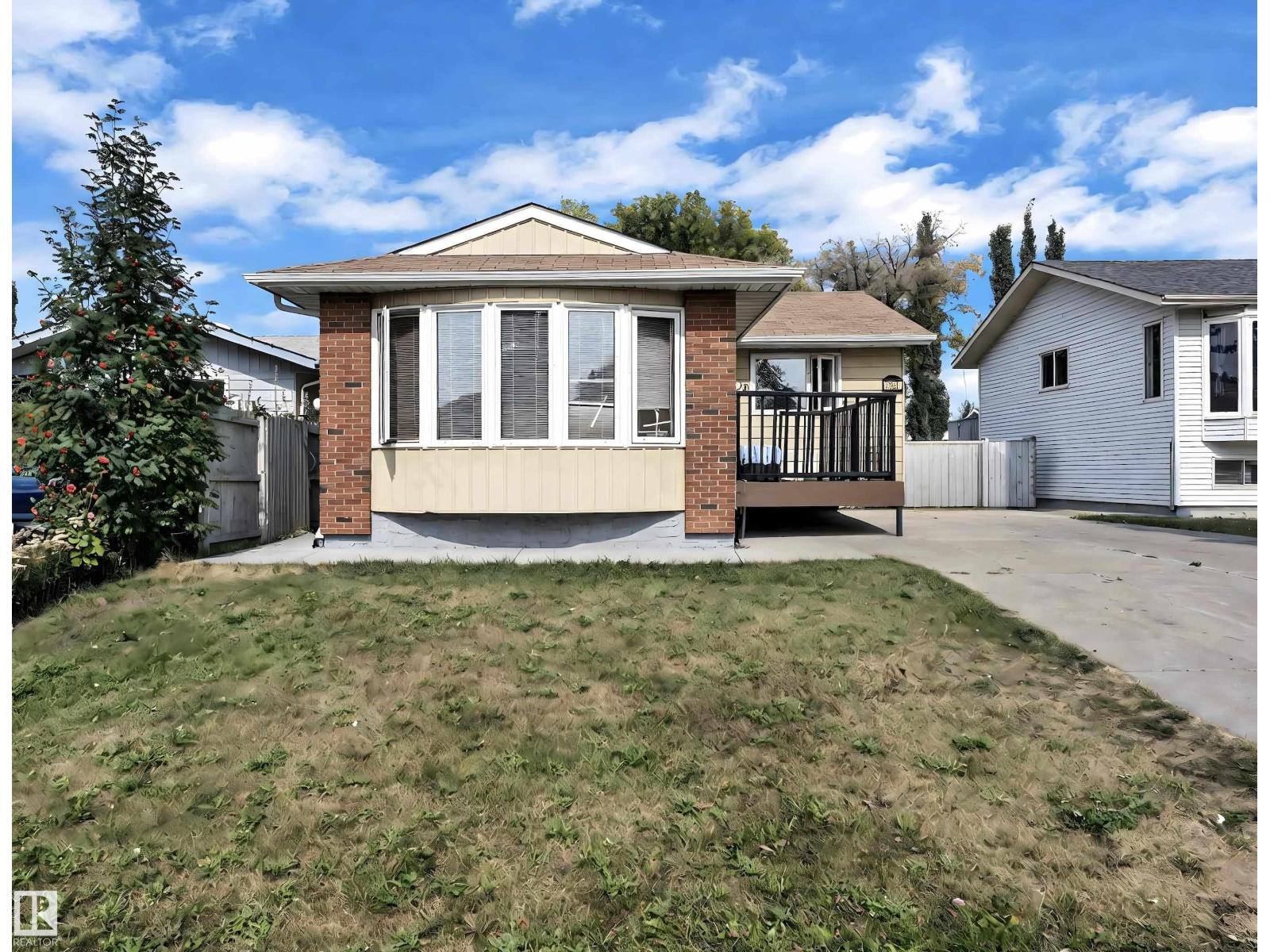 3520 19 AV NW - 2