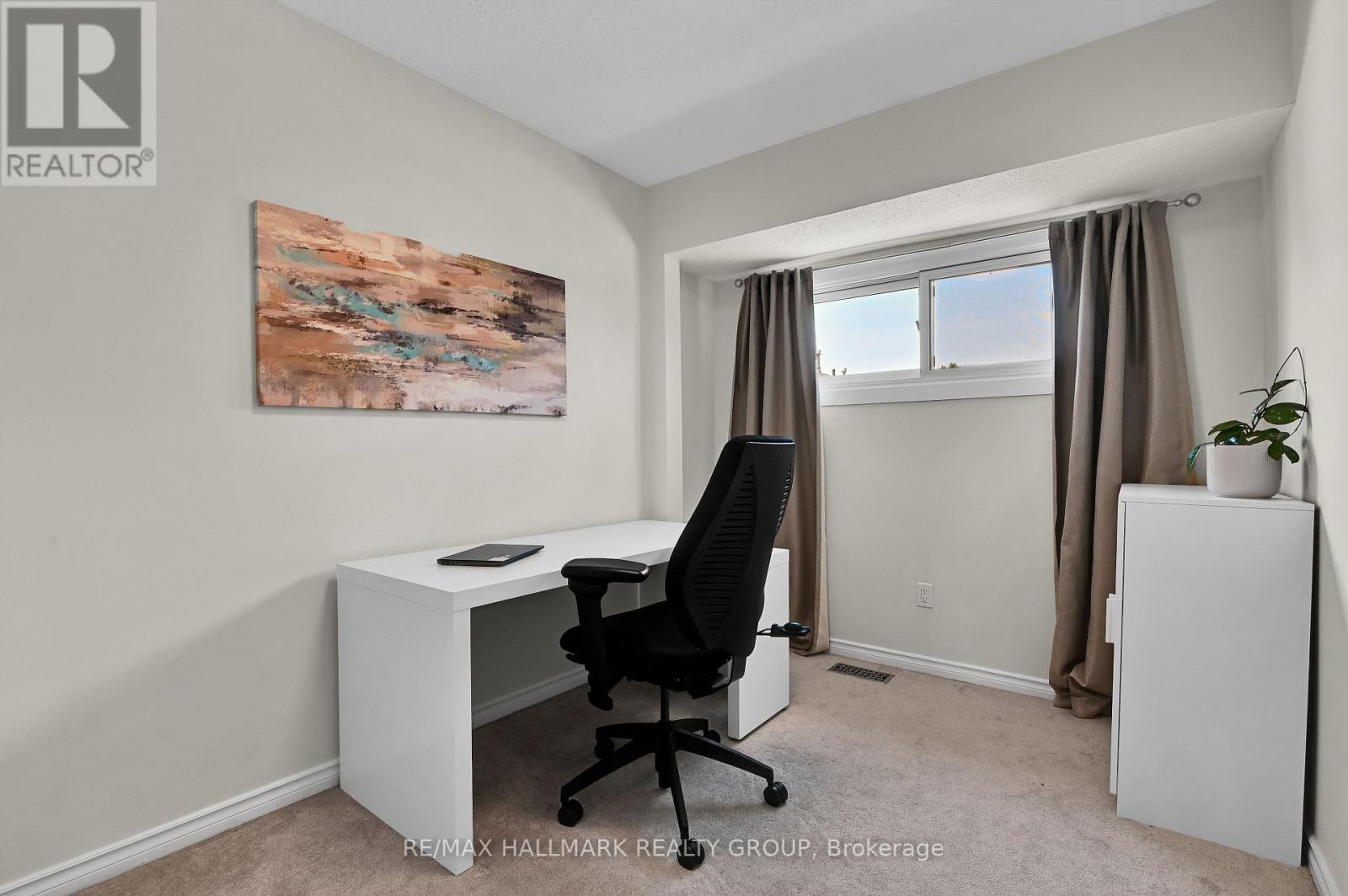 #3 1505 BALLARD COURT - 16