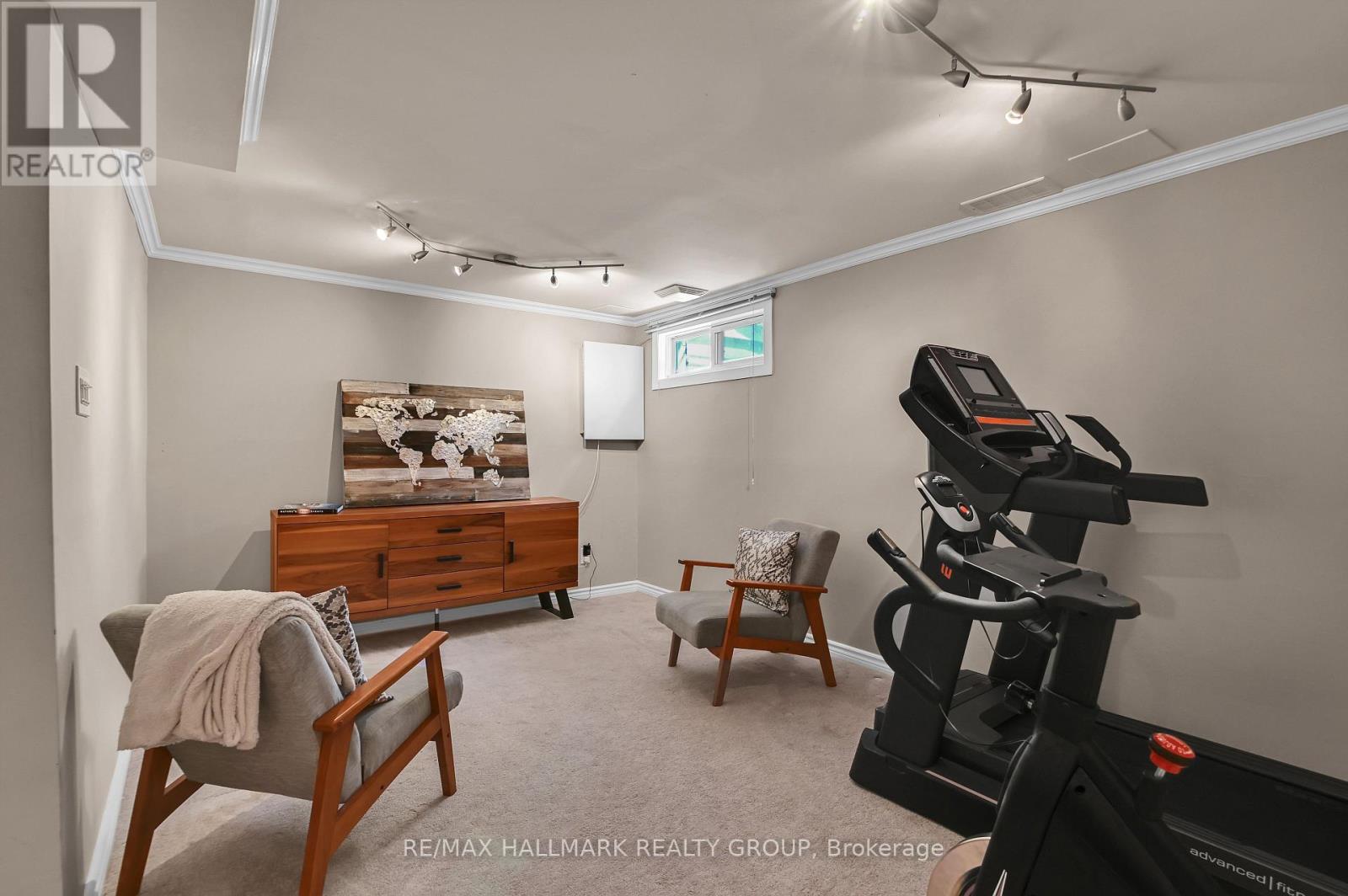 #3 1505 BALLARD COURT - 21