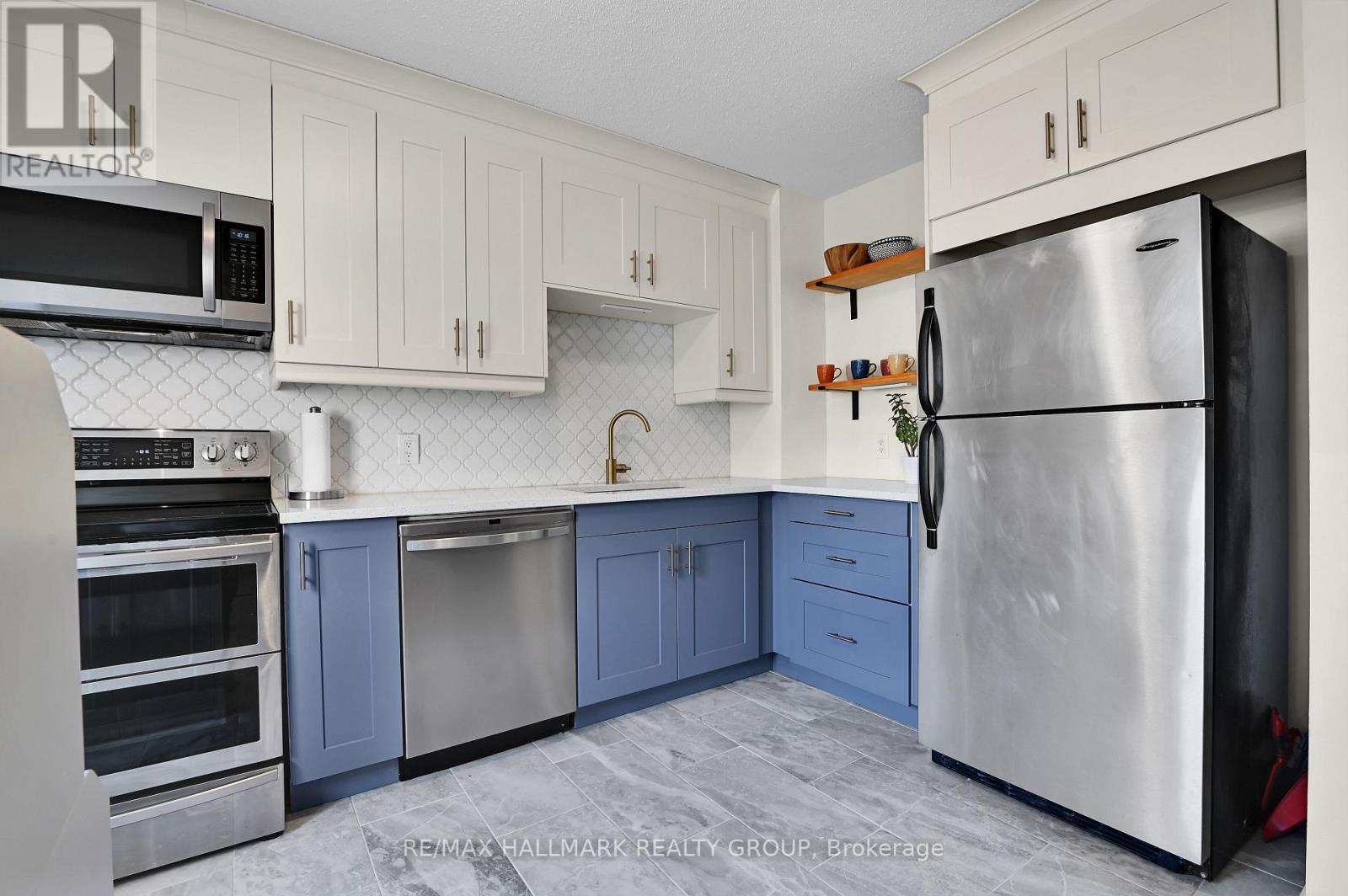 #3 1505 BALLARD COURT - 4