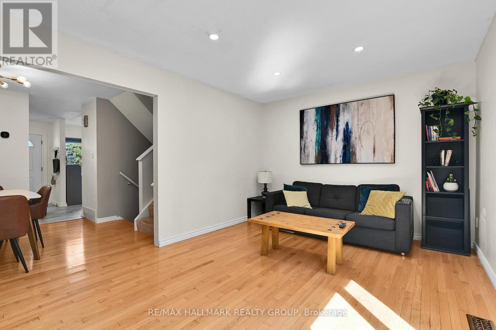#3 1505 BALLARD COURT - 7