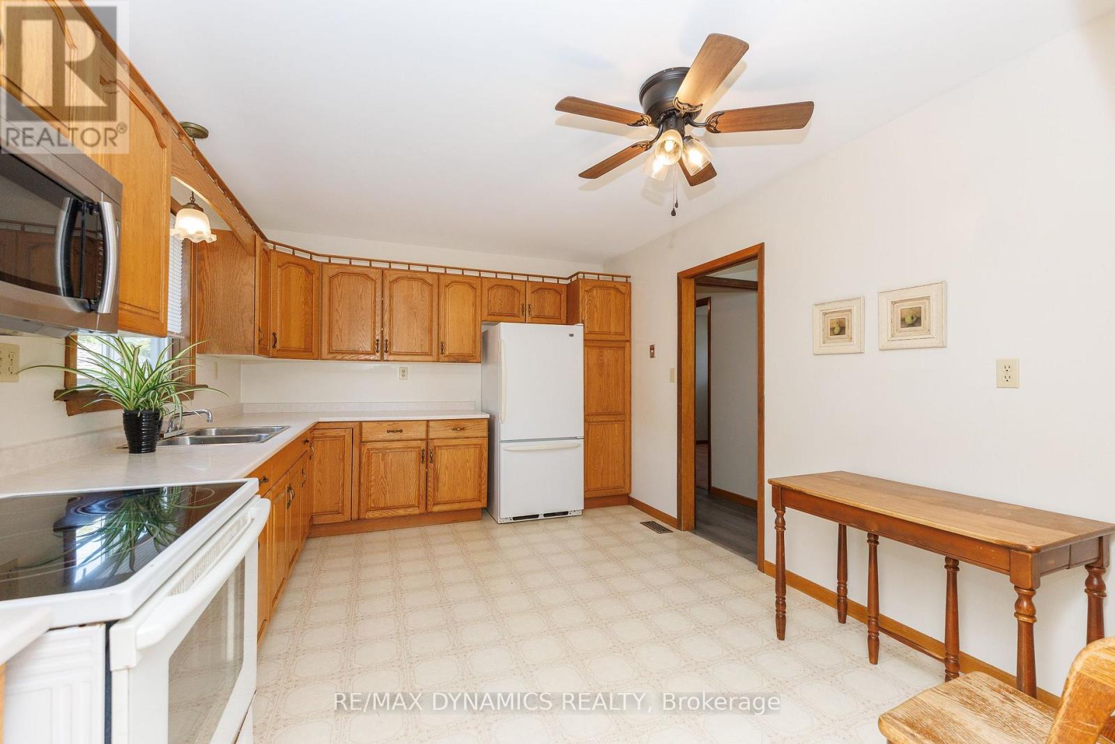 7701 BADGER ROAD - 15