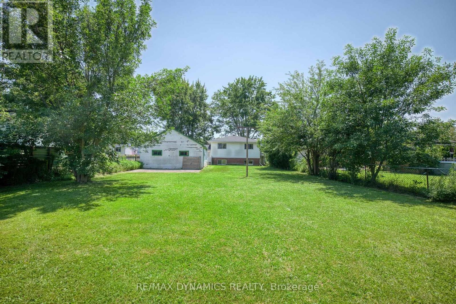 7701 BADGER ROAD - 5