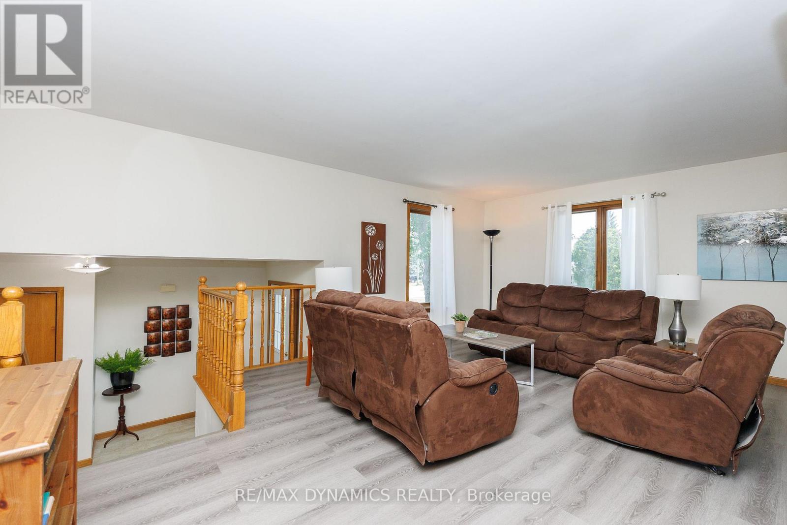 7701 BADGER ROAD - 9