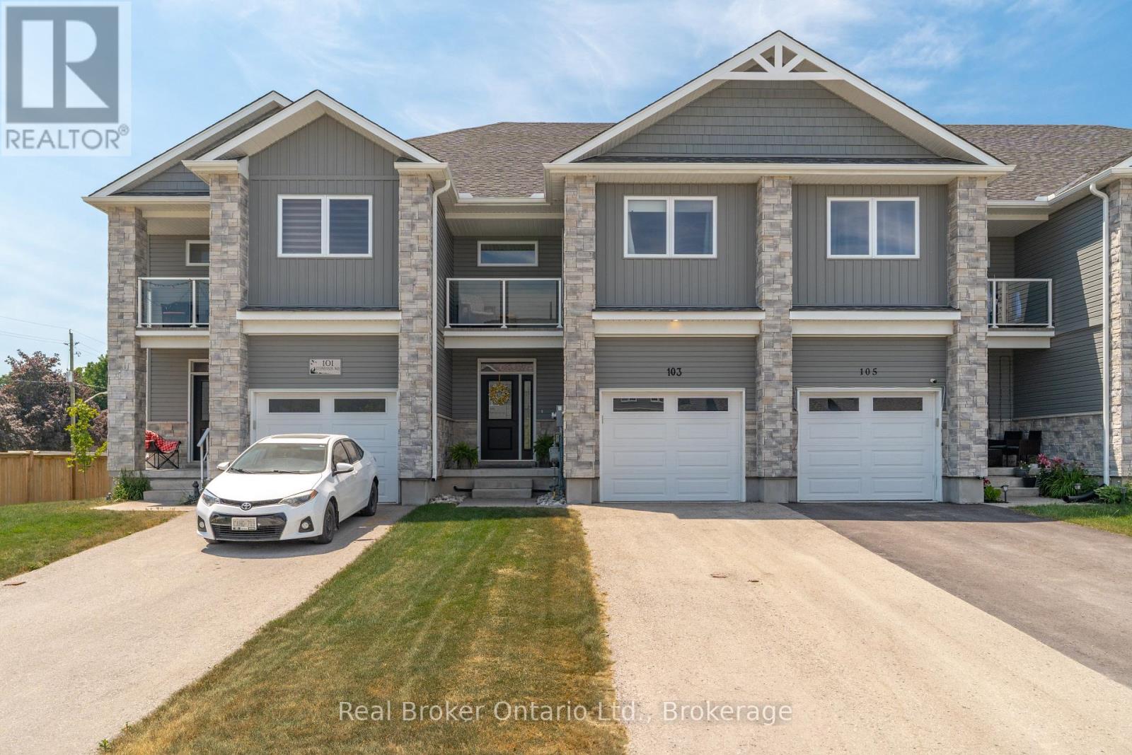 103 STEPHENSON WAY - 1