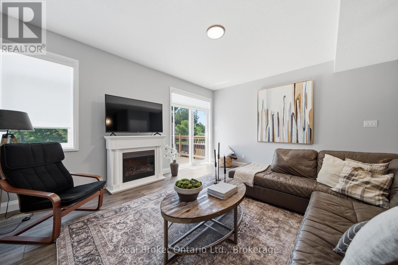 103 STEPHENSON WAY - 10
