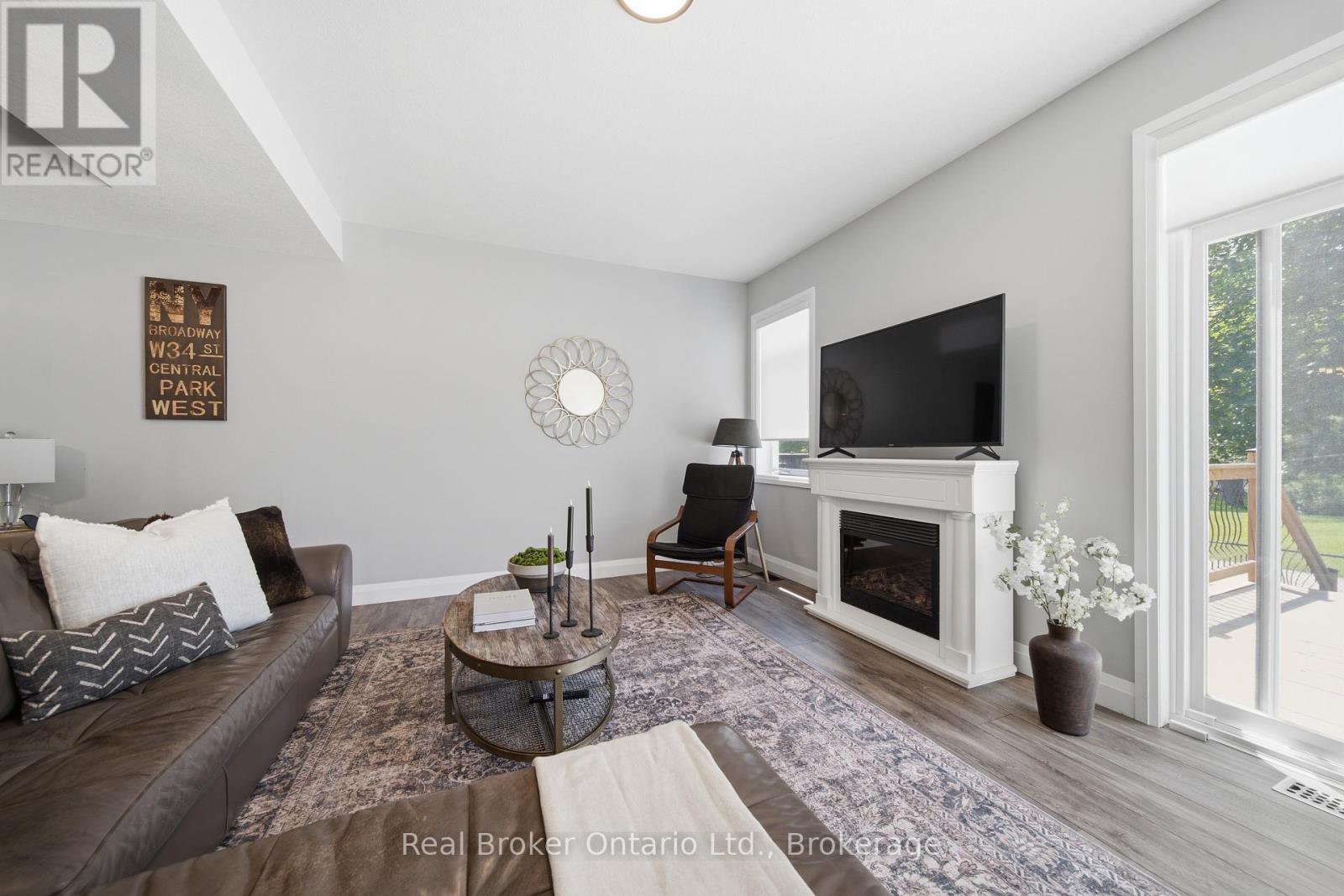 103 STEPHENSON WAY - 13
