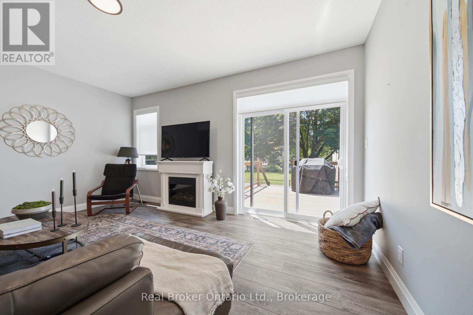 103 STEPHENSON WAY - 14