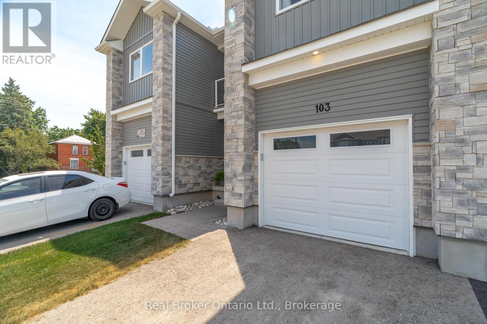 103 STEPHENSON WAY - 2