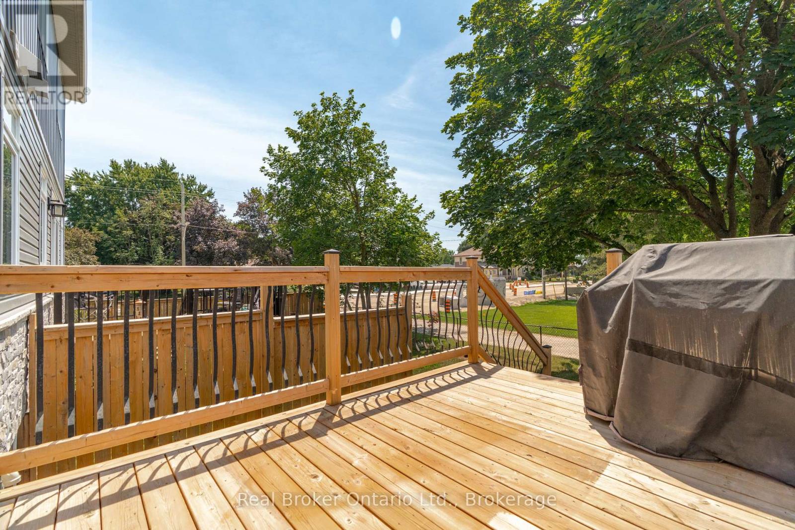 103 STEPHENSON WAY - 30