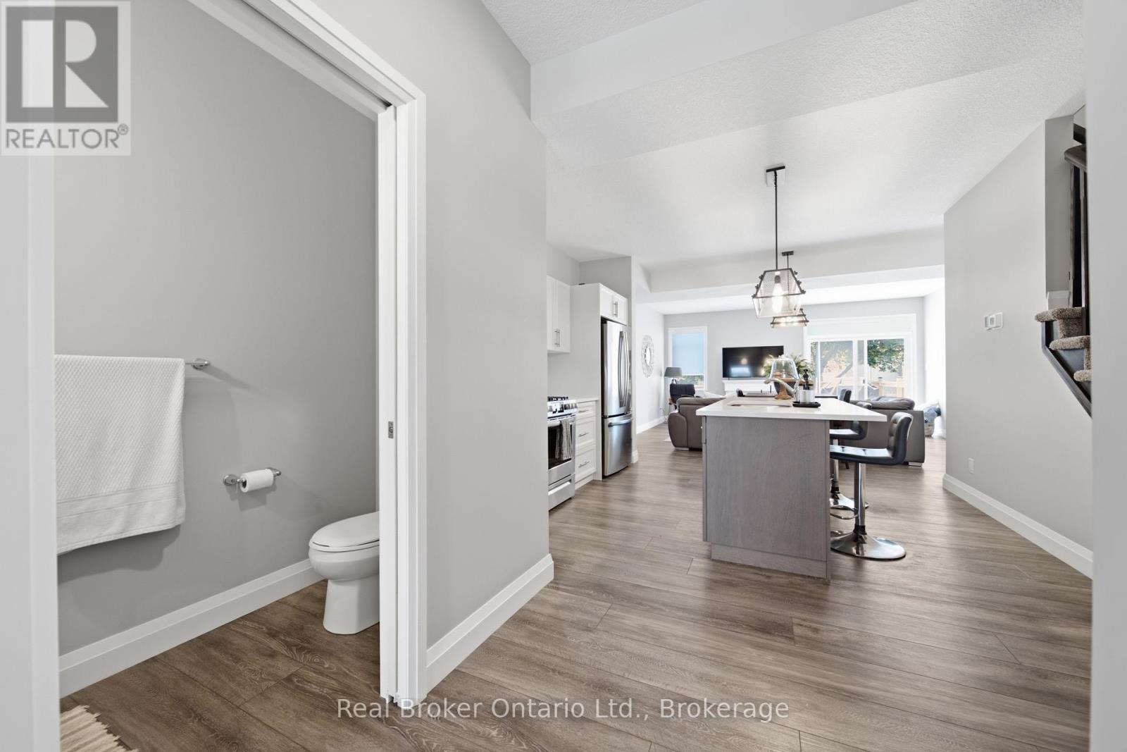 103 STEPHENSON WAY - 5