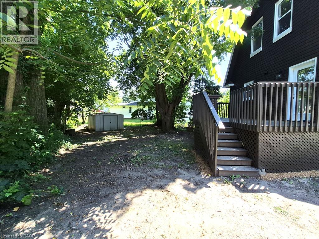 217 QUEEN Street N - 34