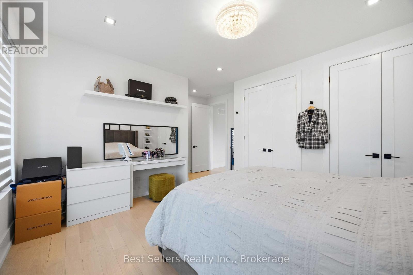 52 Grantbrook Street North, Toronto, ON photo 24