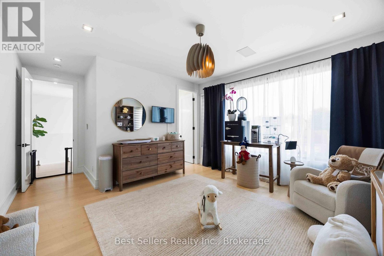 52 Grantbrook Street North, Toronto, ON photo 36