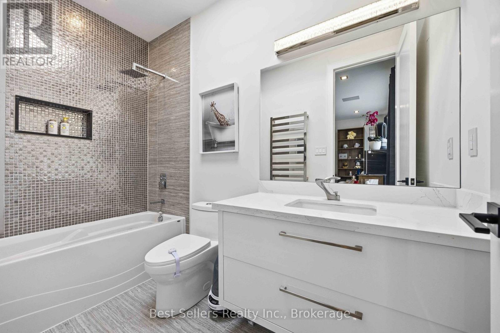 52 Grantbrook Street North, Toronto, ON photo 37