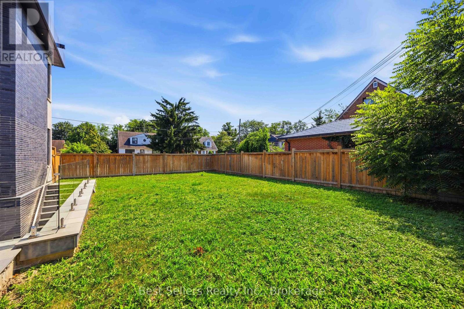 52 Grantbrook Street North, Toronto, ON photo 49