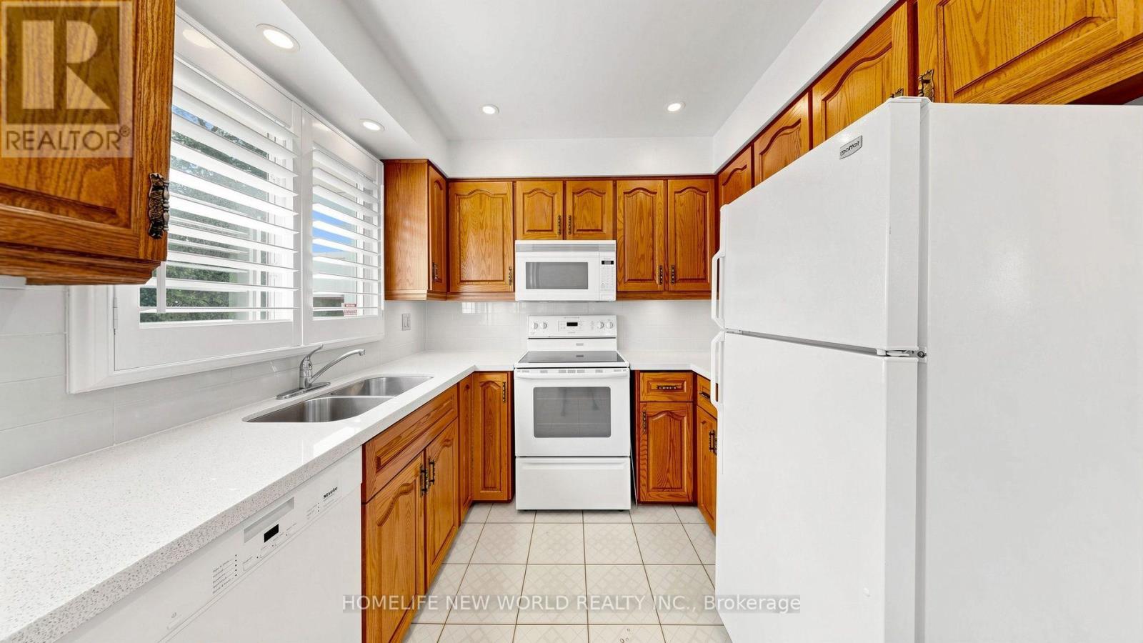 59 KILCHURN CASTLE DRIVE - 18