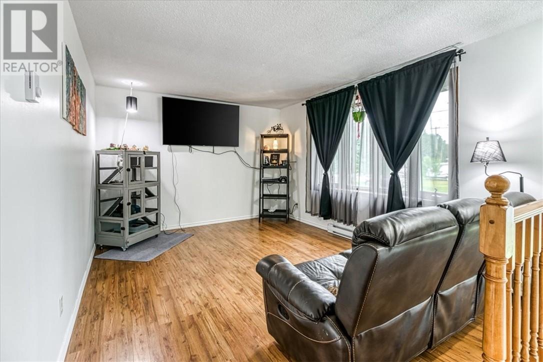5372 Donald Street - 25